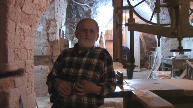 iwanhan-working-class-hero