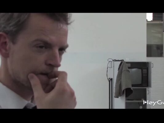 iwan&han teach ai video translate heygen2x