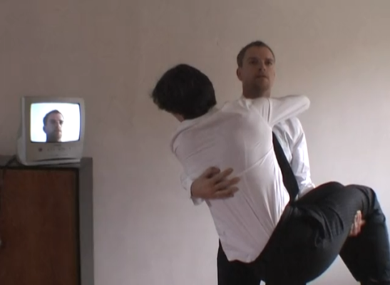 iwan&han Man carries man